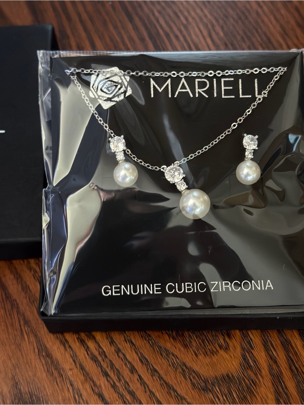 Mariell Genuine Cubic Zirconia & Pearl Bridal Necklace Earrings Set NWT